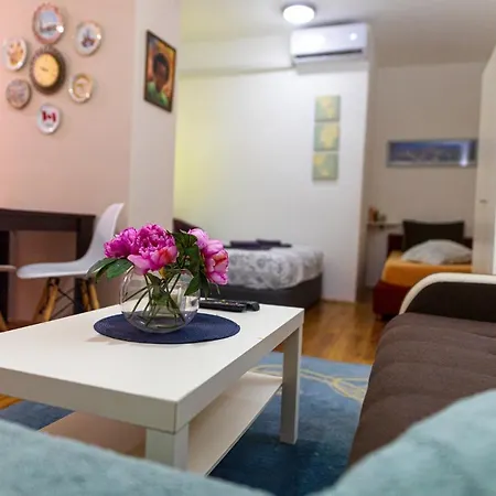 S&n Apartment Nis
