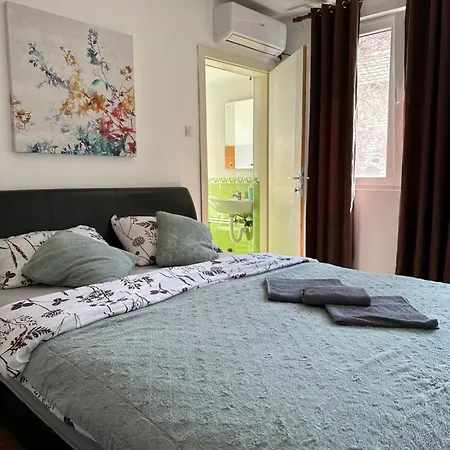 Apartment S&n *