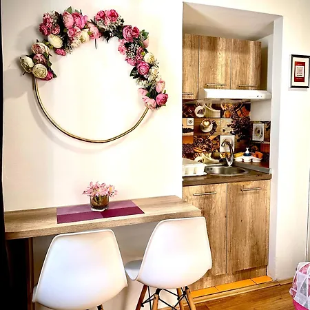 S&n Apartment *